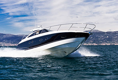 image of a boat on lake in Iowa